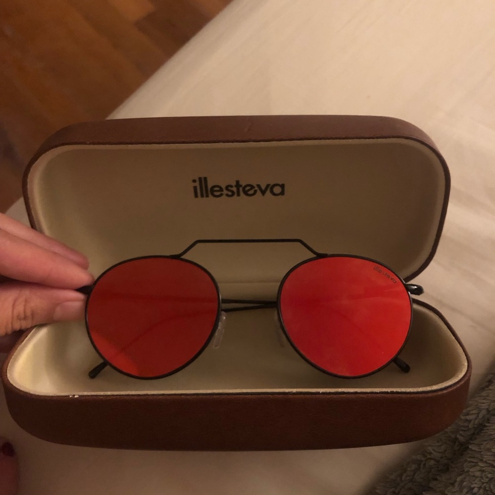 Illesteva sunglasses